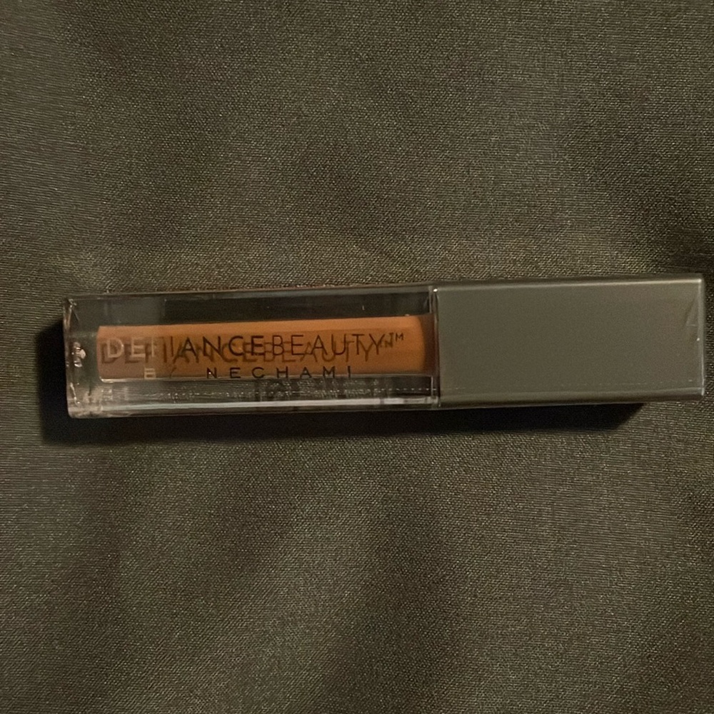 Defiance Beauty liquid lipstick in colour iconic